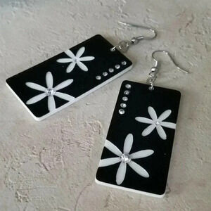 Retro White Black Lucite Austrian Crystal Earrings